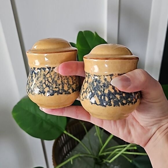 Vintage Handmade Ceramic Spice Jars with Lids – Rustic Stoneware Kitchen Caniste - Picture 1 of 4